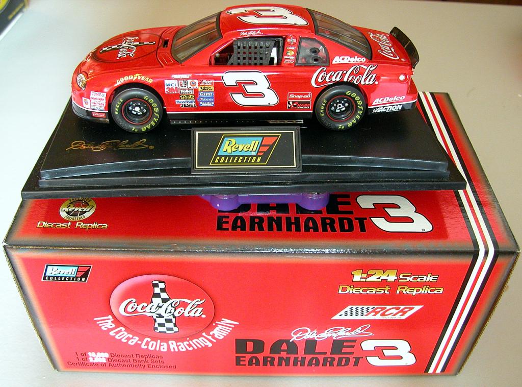 NASCAR Collectable information dale_sr.jpg